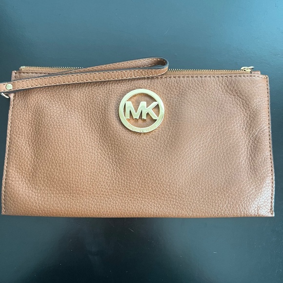 Handbags - Michael Kors Clutch Wristlet